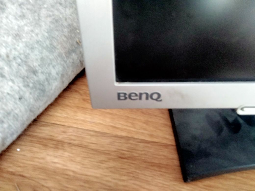 Монитор BenQ в хорошем состоянии торг нету