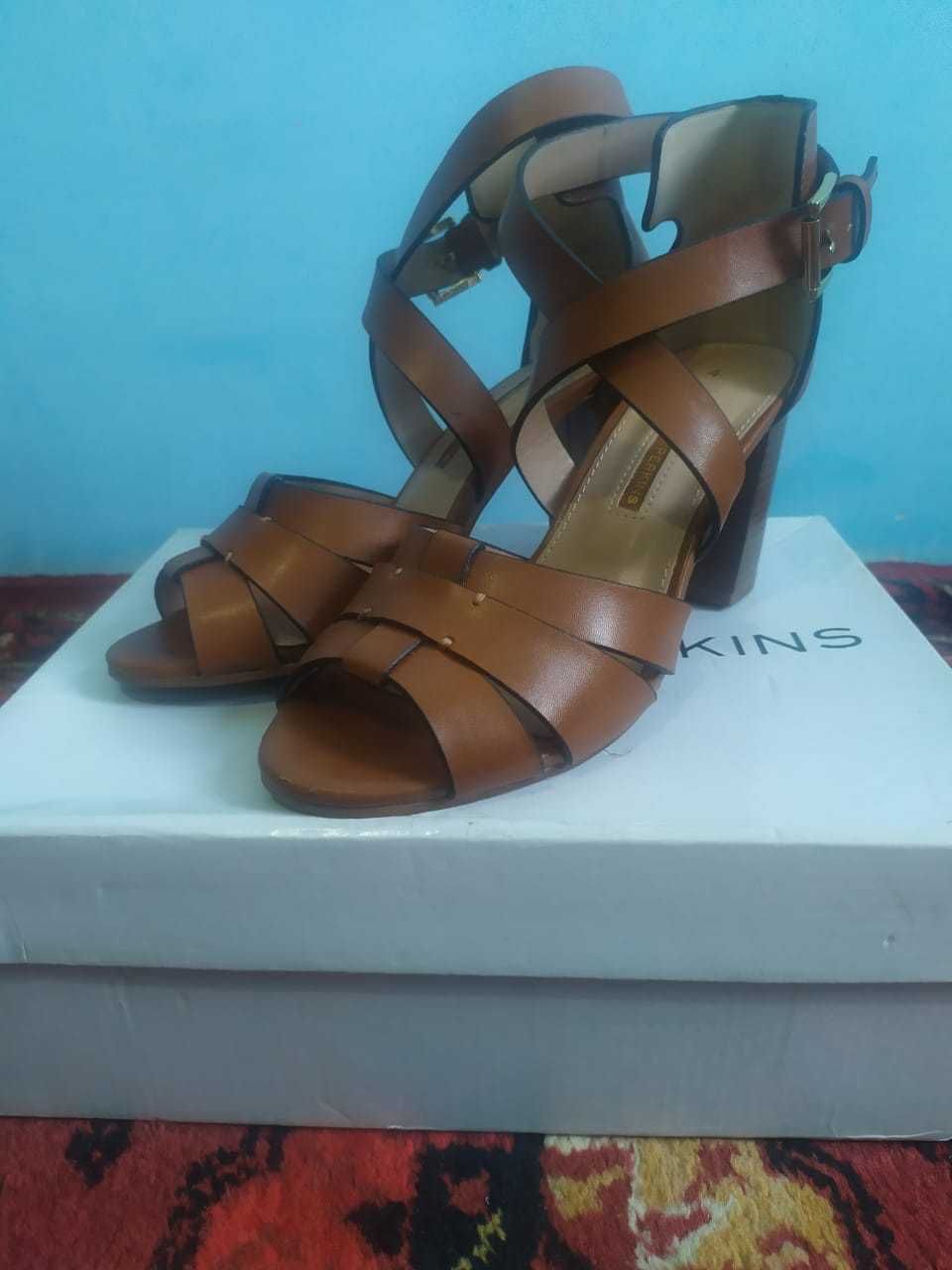 Продам босоножки Dorothy Perkins.