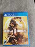 Продам 2 игры MK11 и doom на PlayStation 4