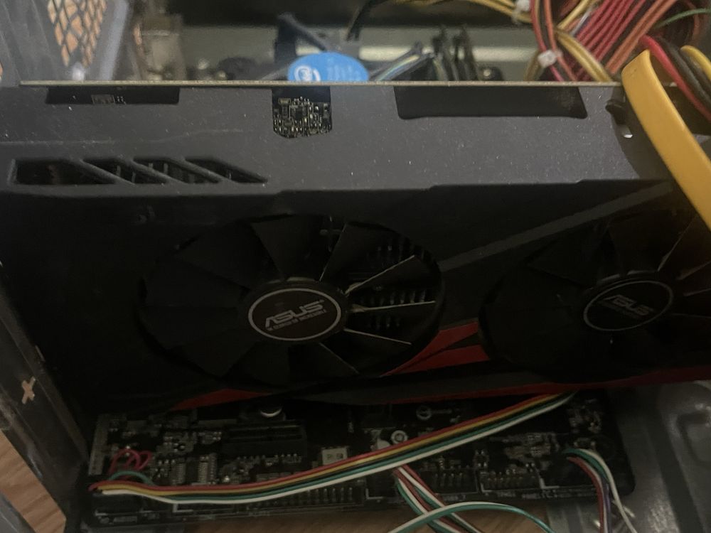 видеокарта GTX 1050 2GB