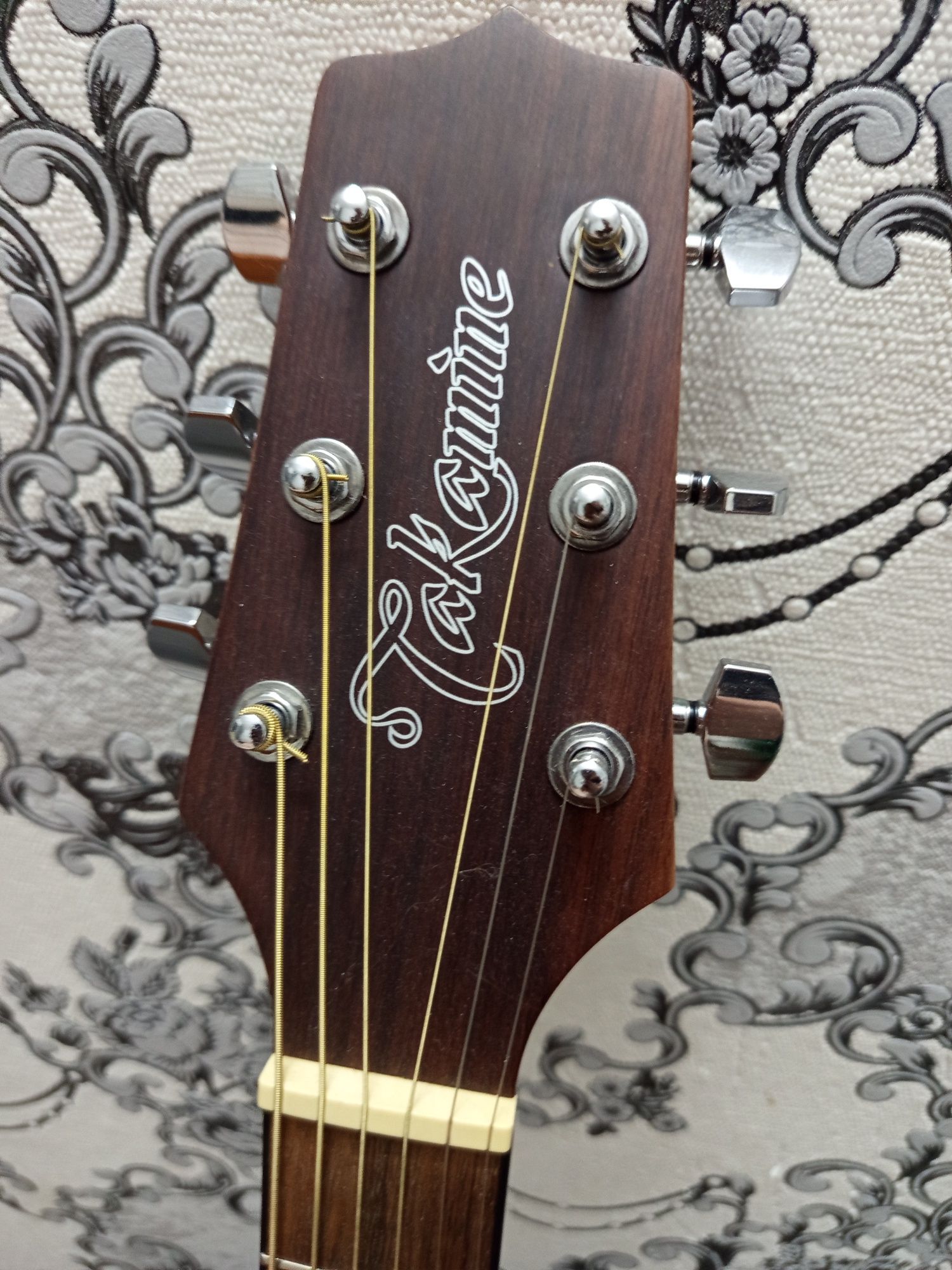 Продам гитару, takamine GD11