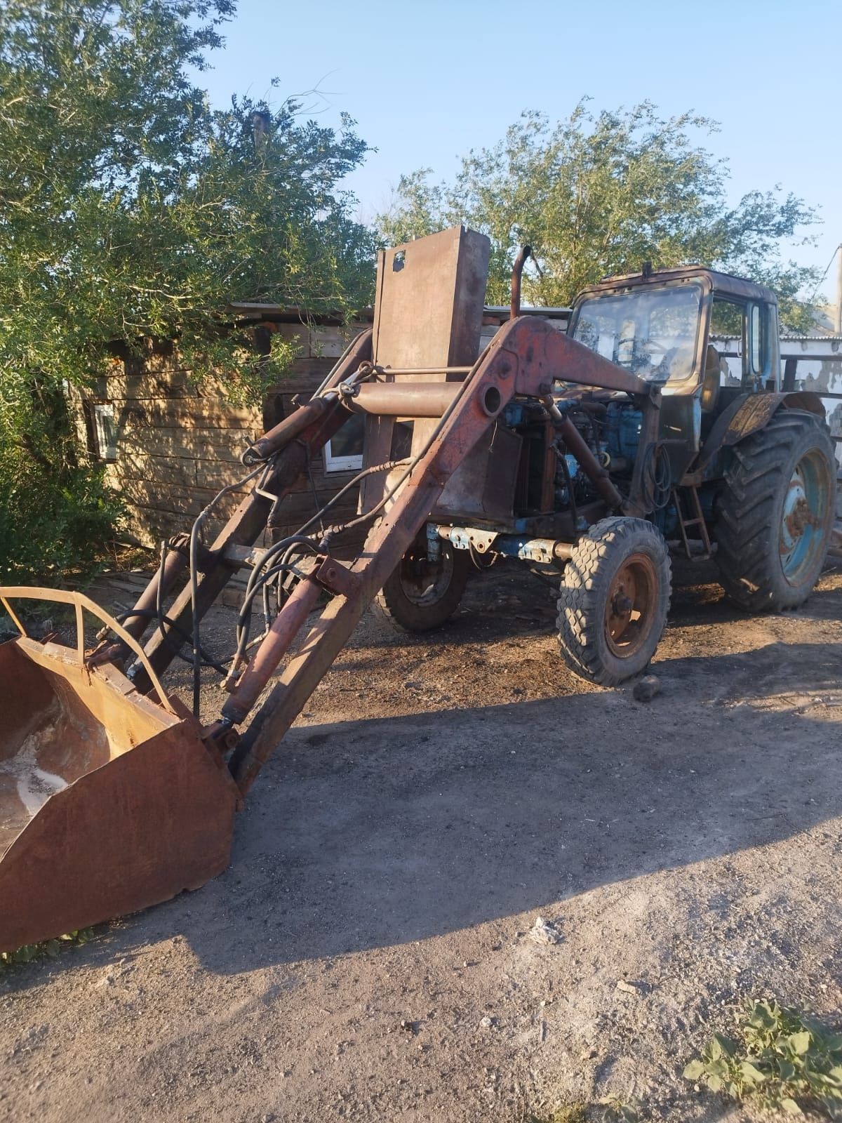 Продам МТЗ-80 На полном ходу