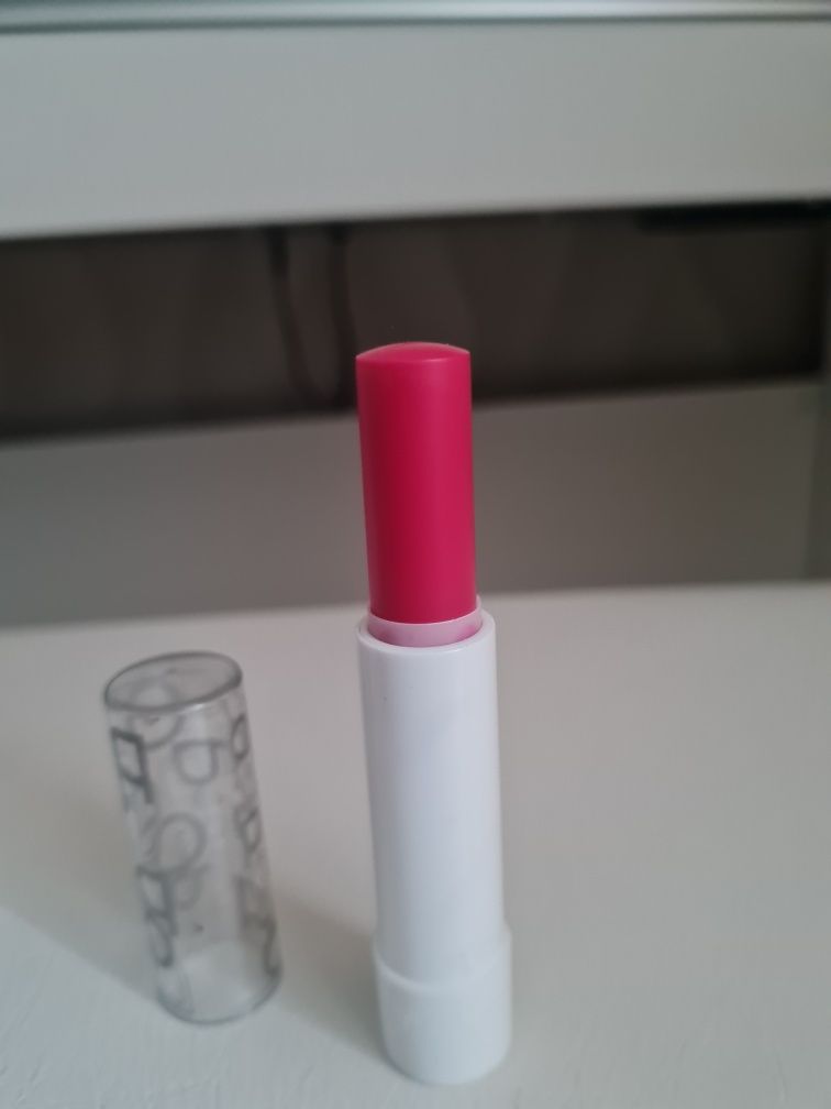 Губная помада THE ONE и оттночные бальамыОрифлейм. Oriflame