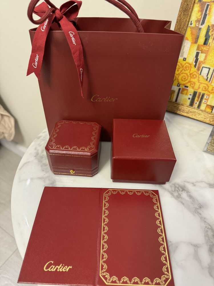 Продам шикарное кольцо 750 проба