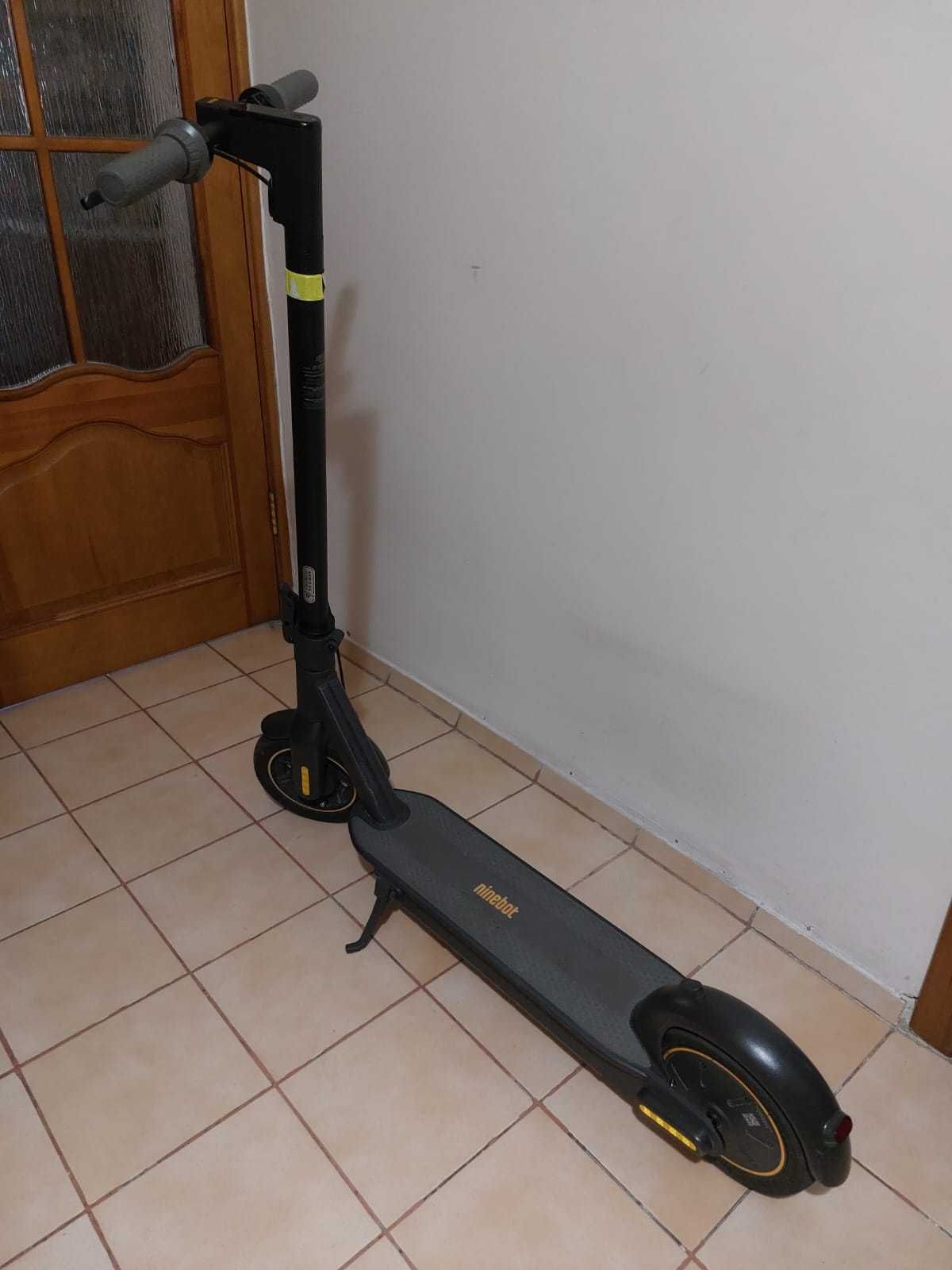 Электросамокат Ninebot KickScooter MAX G30P