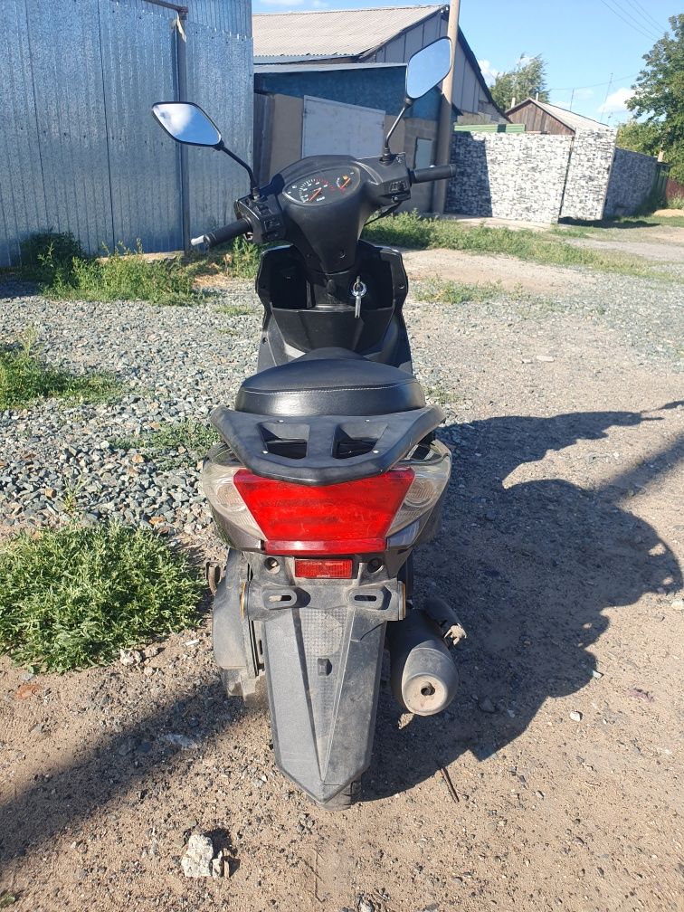 Продам Скутер 80
