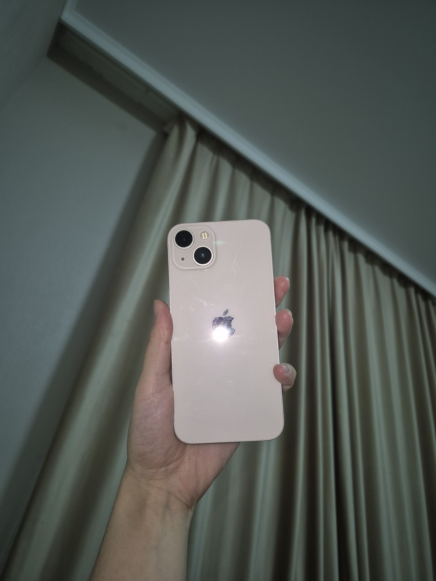 Продам iphone 13 128gb в отличном состоянии