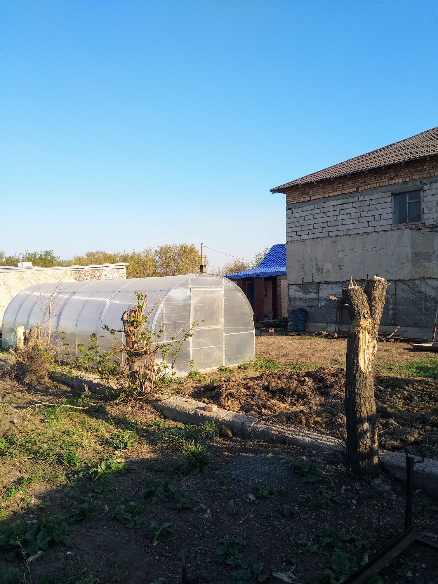 Продаю Два дома на Правом берегу