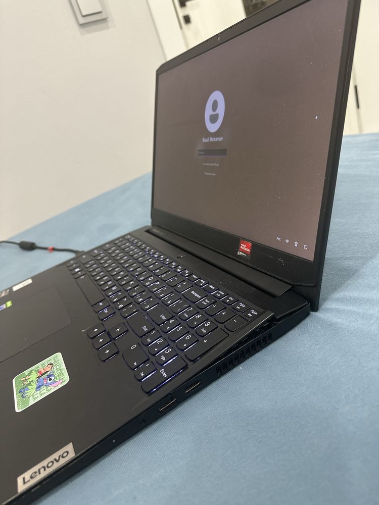 Продам игровой ноутбук Lenovo IdeaPad Gaming