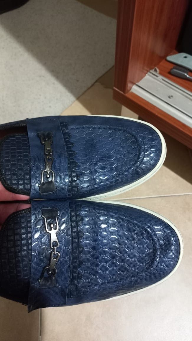 Продам мужской обувь.