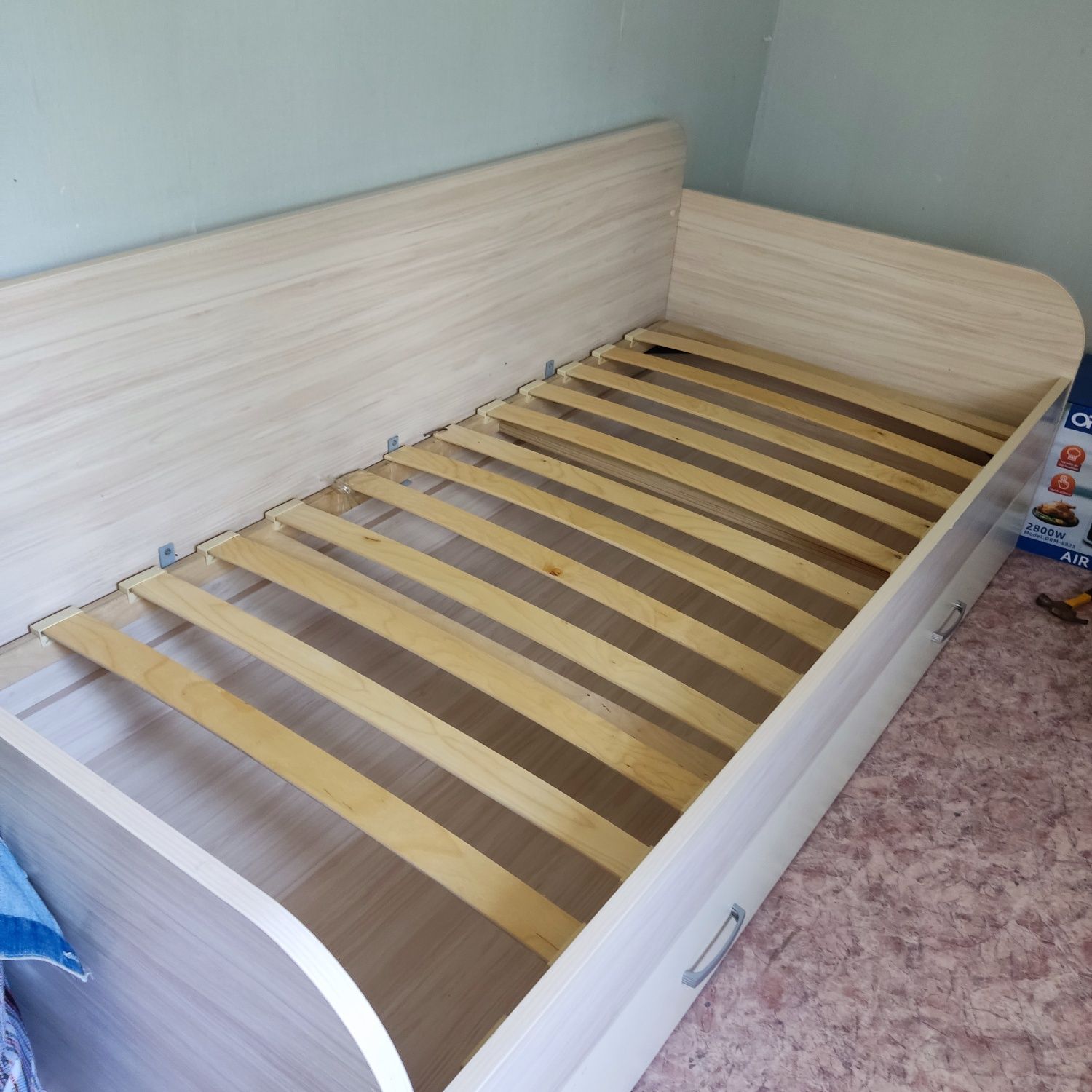 Кровать подростковая 200 x 90