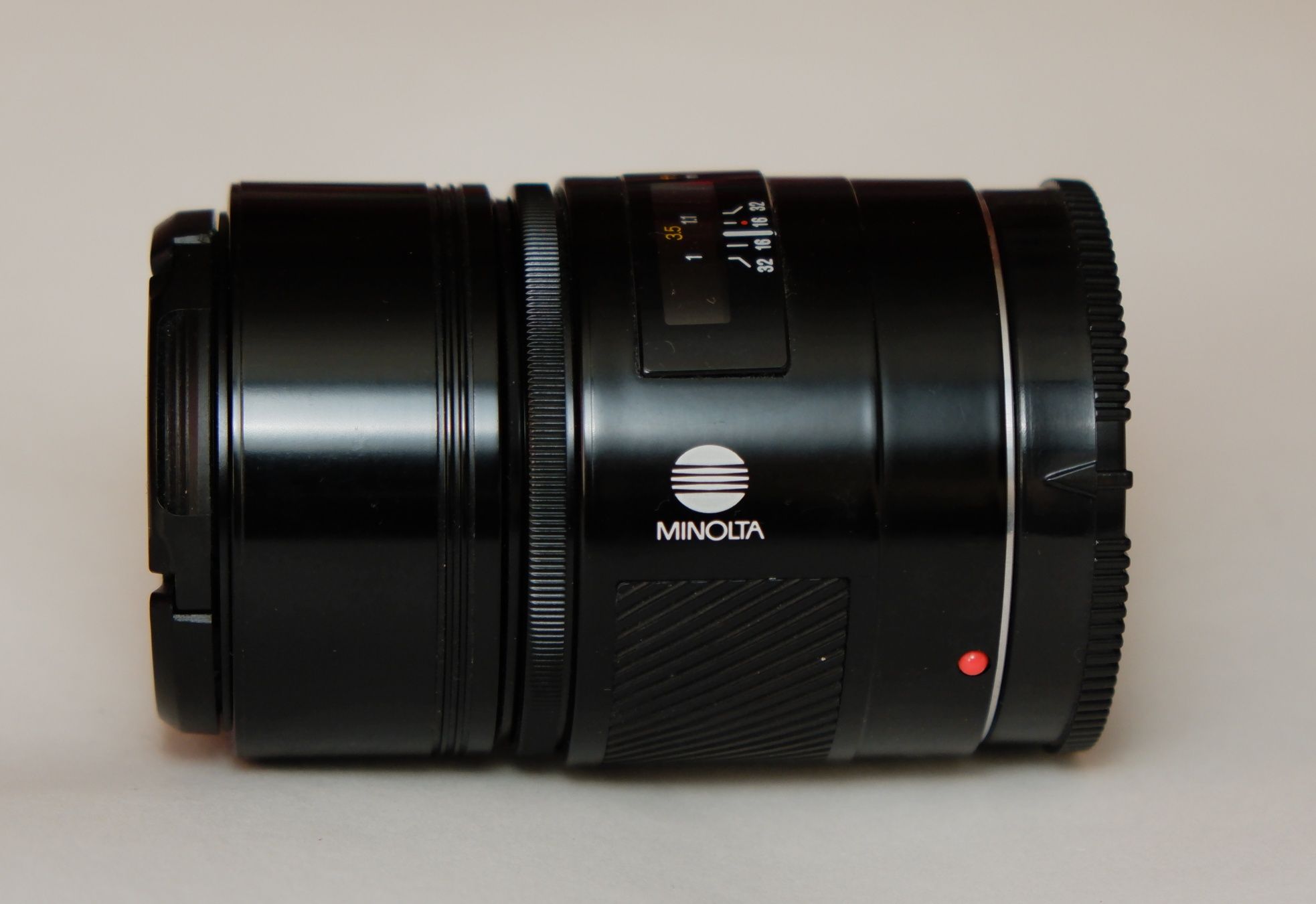 Легендарный Minolta Maxxum (байонет Sony A) 135/2.8 коллекционный