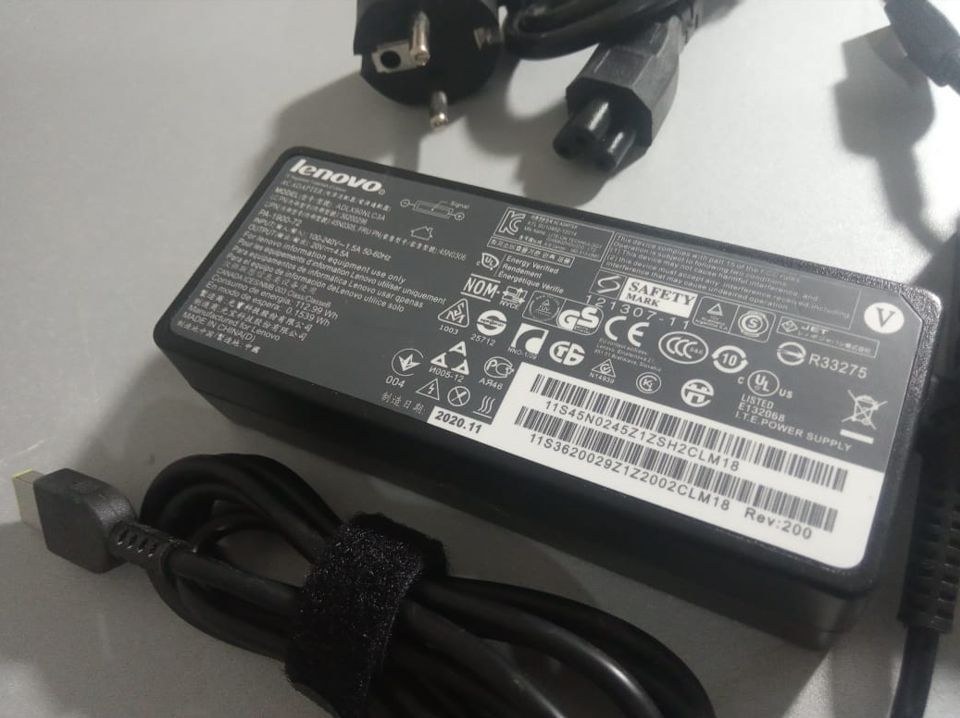(леново) Lenovo на ноутбук (блок питания - зарядка - шнур) . .
