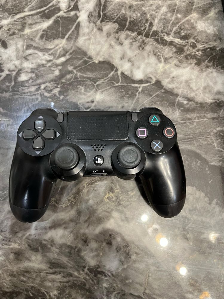 PS 4 PRO 1000GB| Состояние 9/10 | +Игры в подарок(Horizon, Knack)