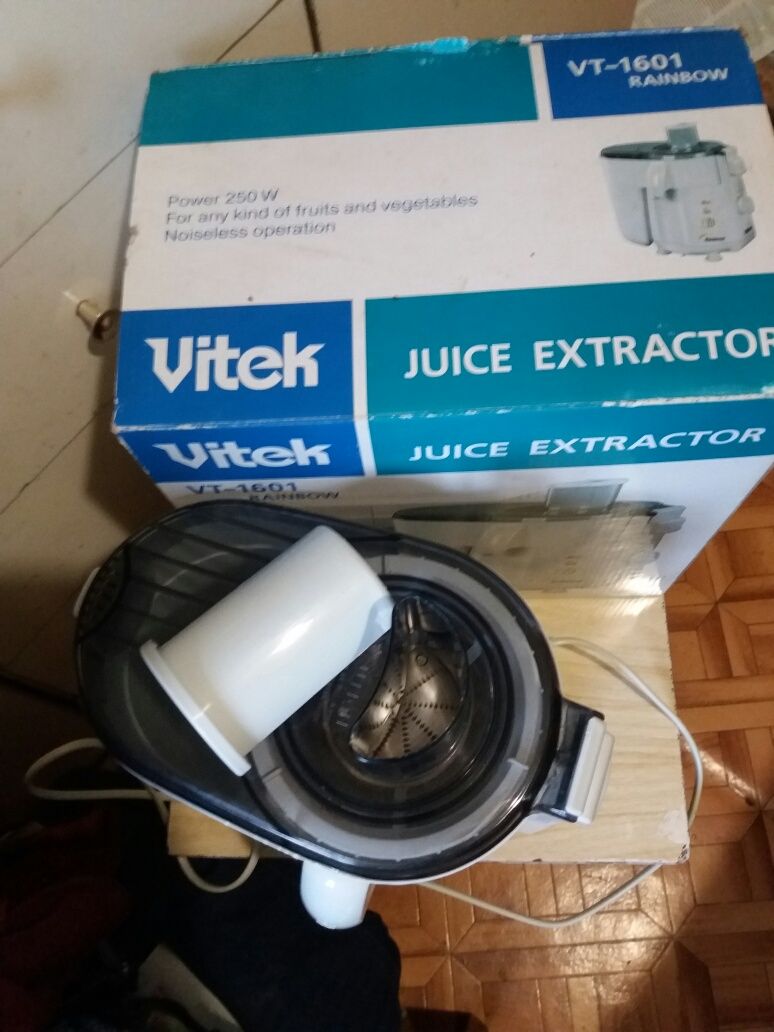 Продам соковыжималку