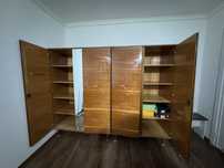 Продам 2 одиноковых  шкафа