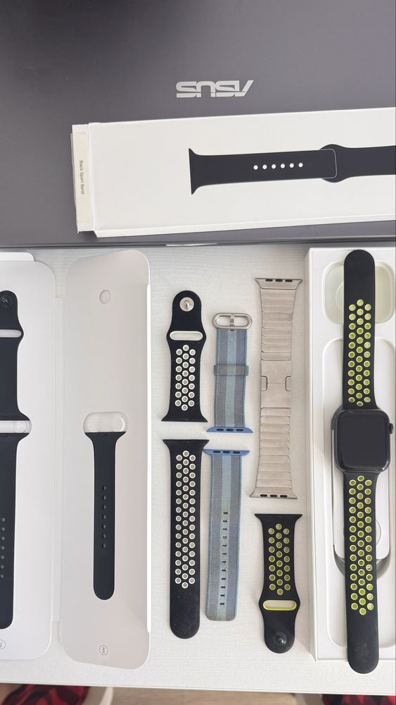 Продам часы apple watch 6, 44mm в отличном состоянии