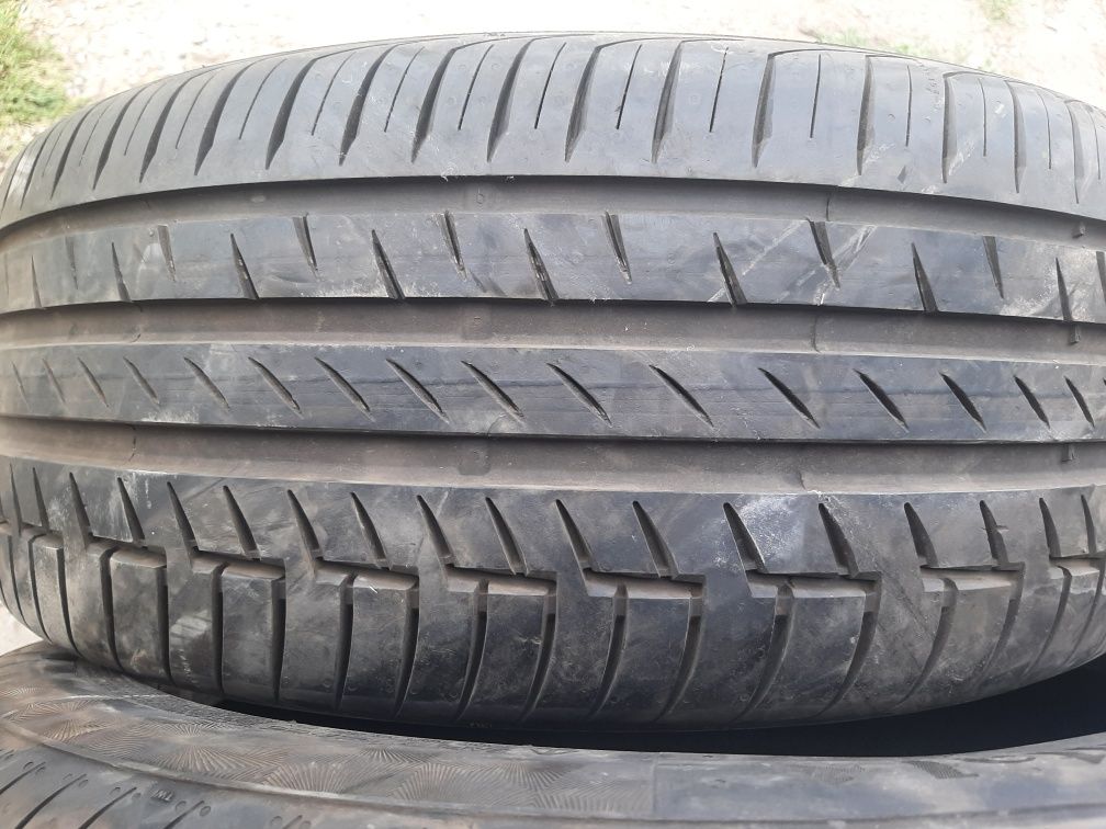 Продам шины 235/45/18 континенталь