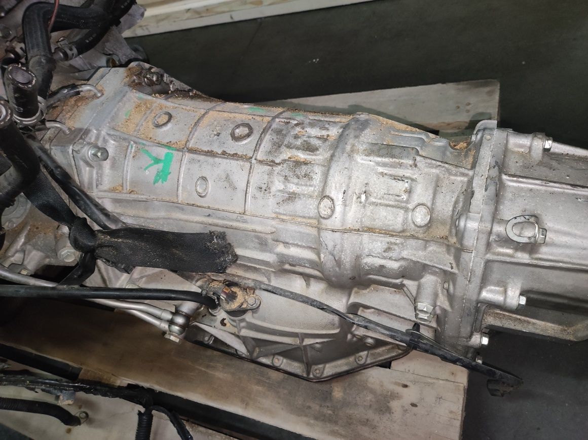 Двигатель коробка Субару  ej255 ej204 вариатор tr690
