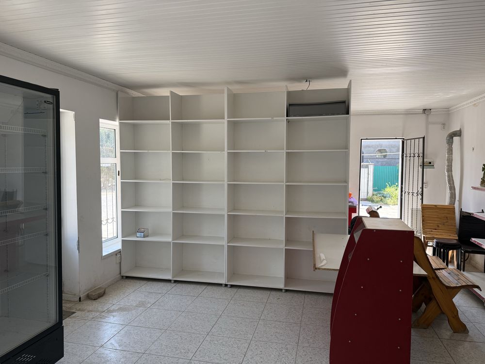 Стельяж,холодильник,полка,кассовый стол,