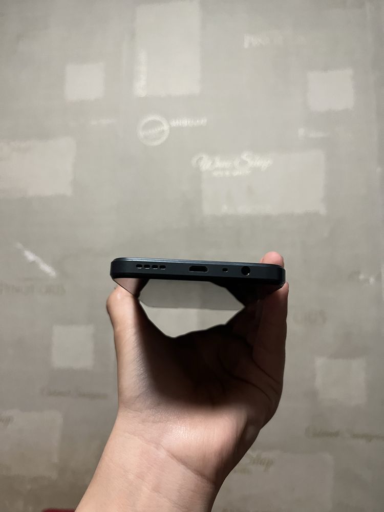 Realme C30S трешина,царапина жоқ!