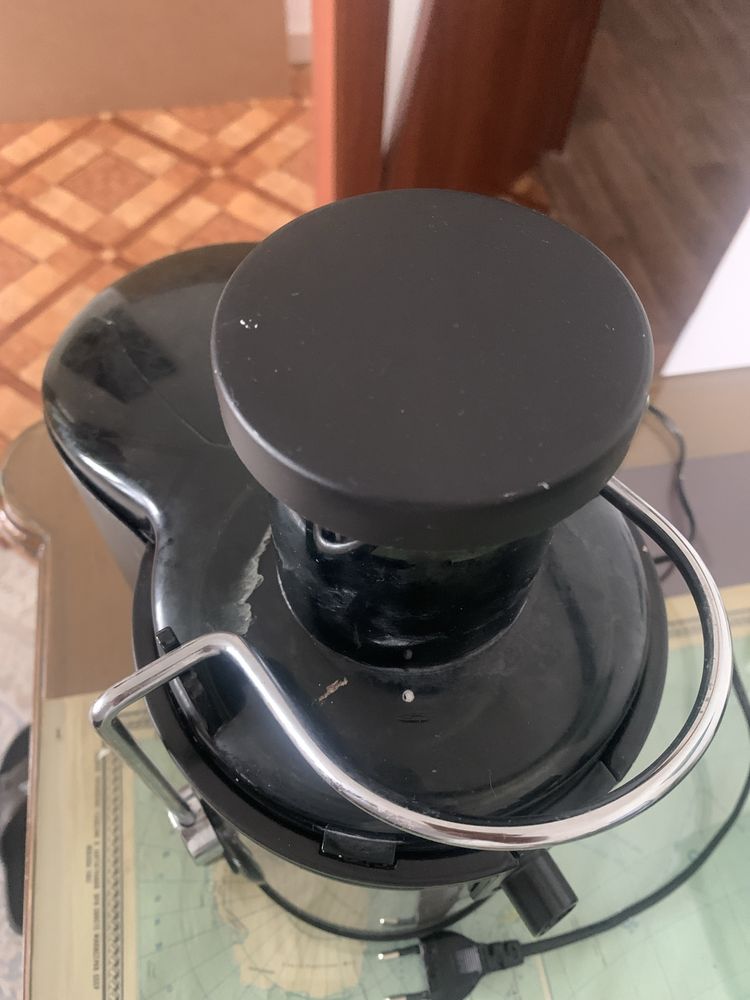 Соковыжималка REDMOND Juice Extractor