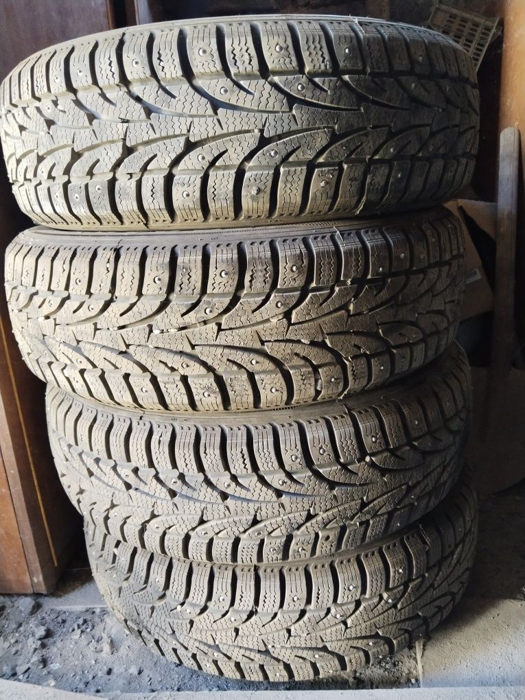 Продам зимние шины