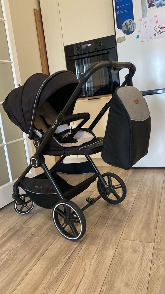 Продам коляску . Прогулочная коляска new luxe z1