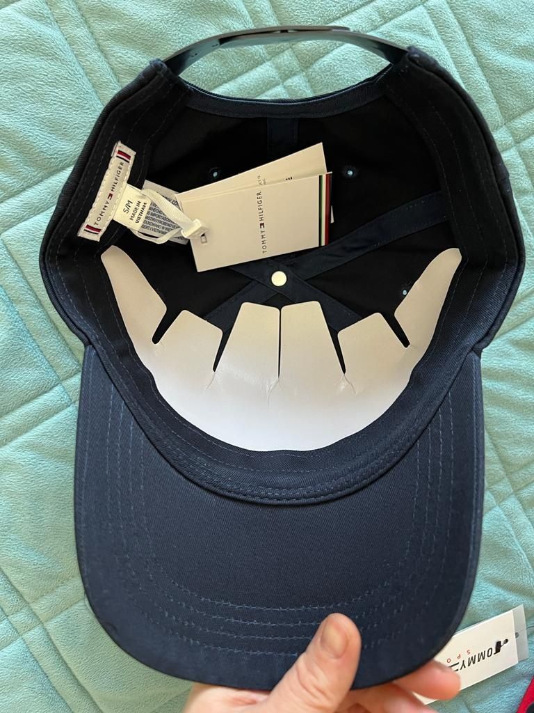 Кепки Tommy Hilfiger