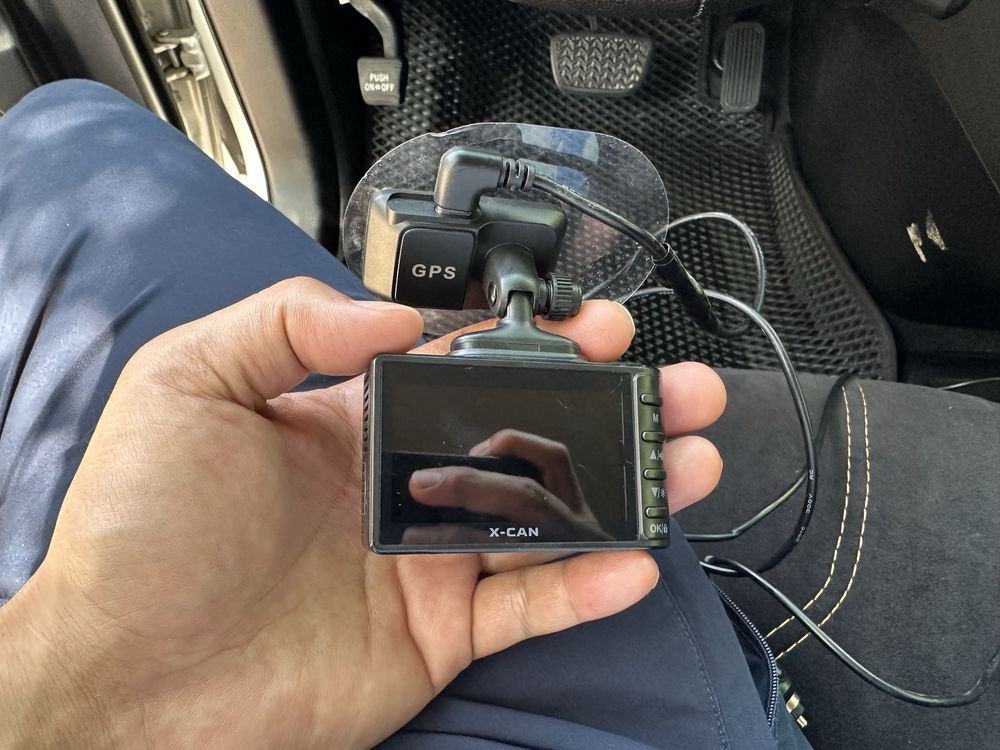 Видеорегистратор X-CAN Sergek G5 WiFi GPS черный