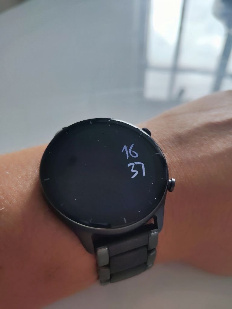 Смарт часы Amazfit GTR 2e