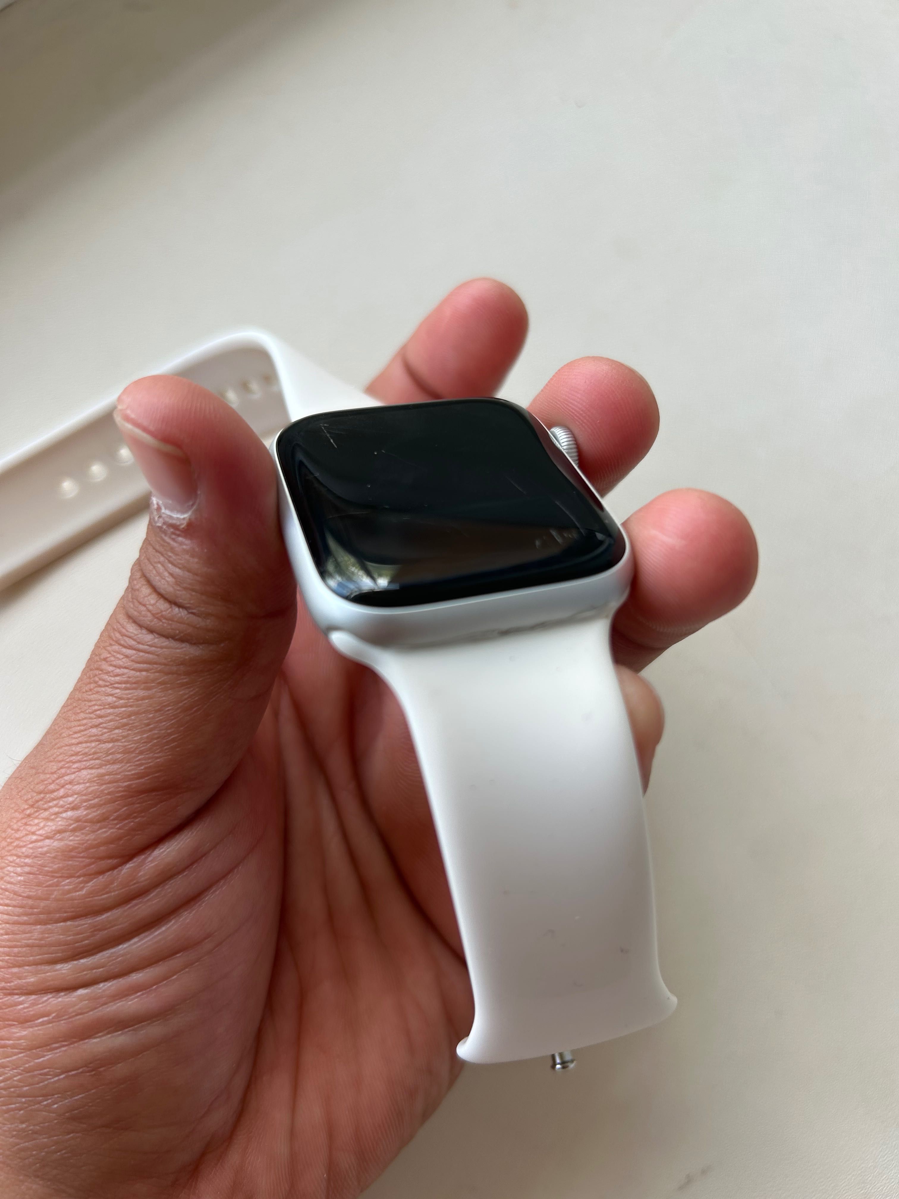 Продам Apple Watch SE 2 44mm