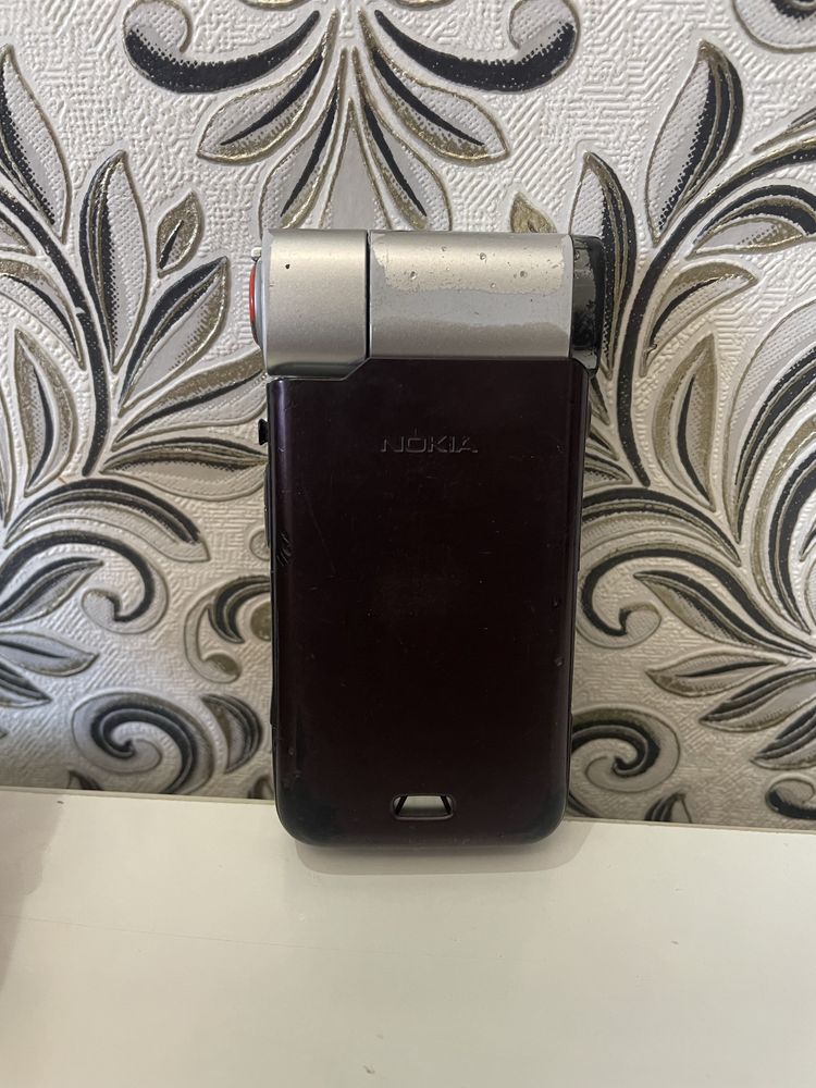 Продам редкую Nokia N93i