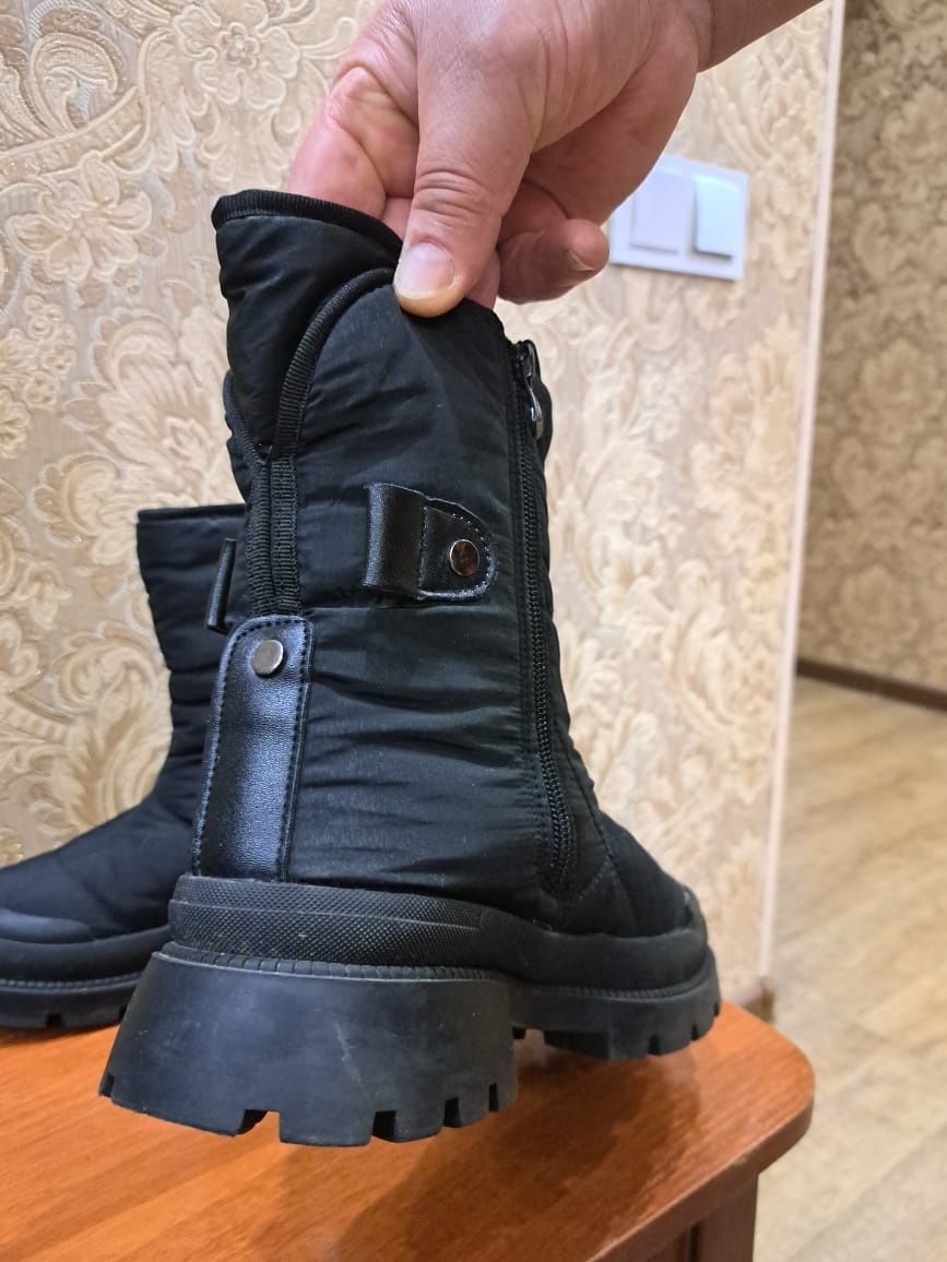 Зимняя подрастковая обувь