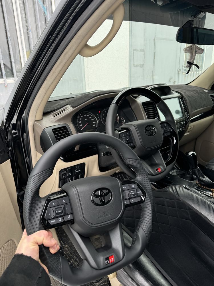 Анатомический руль на Toyota Prado 120 land cruiser 150