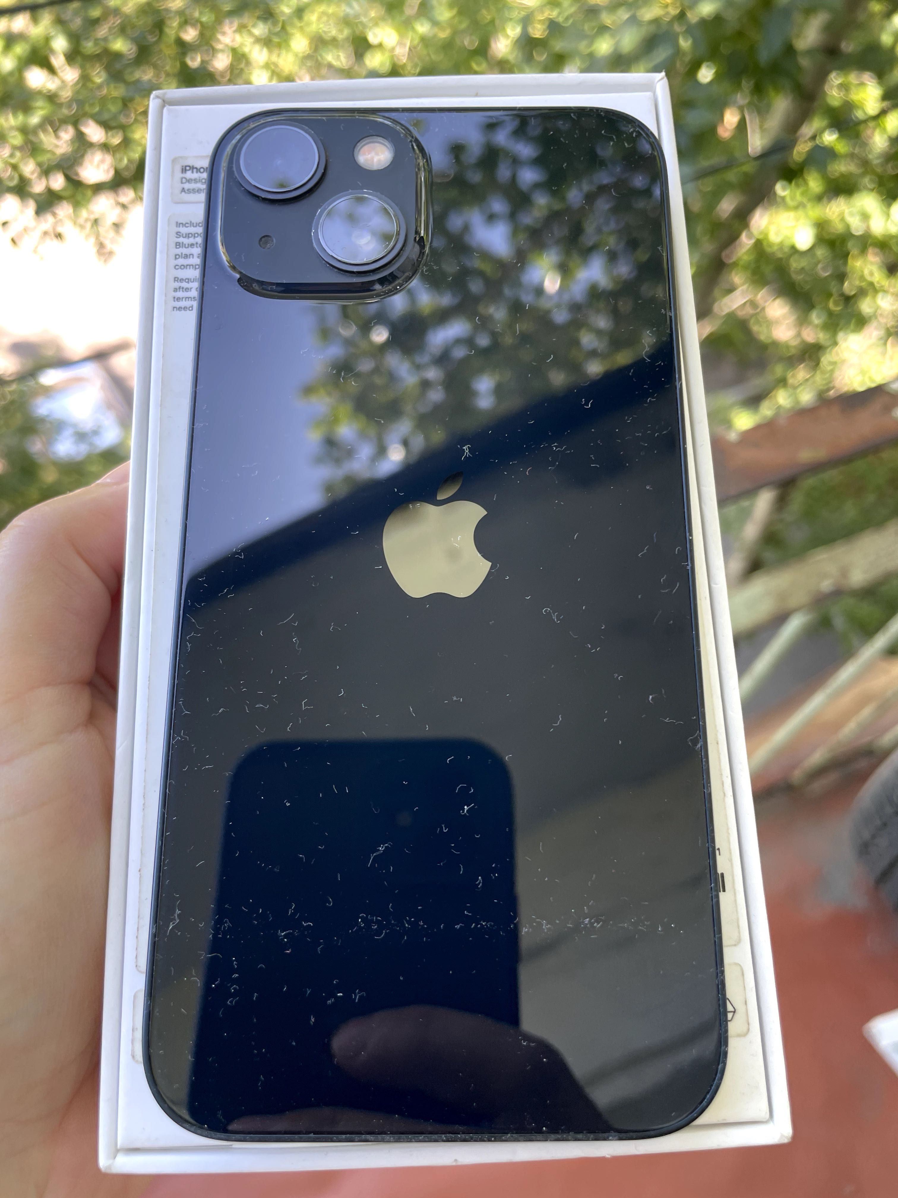 iPhone 13 в отличном состоянии