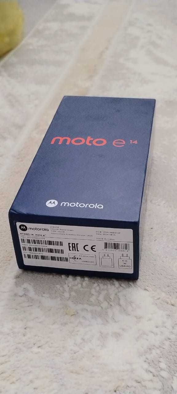 Телефон новый Motorola e 14