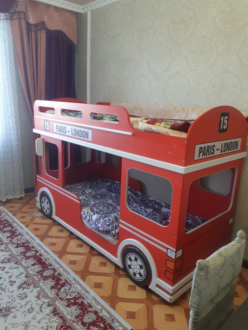 Двухэтажная кровать автобус.  Срочно