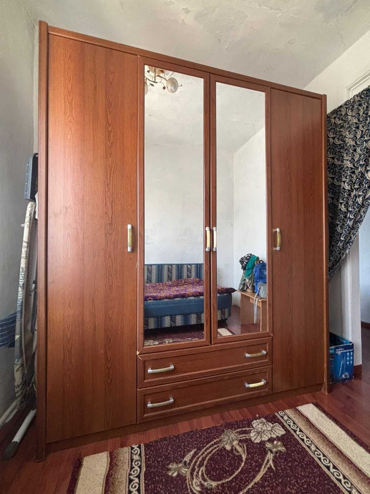 Продам шкаф недорого