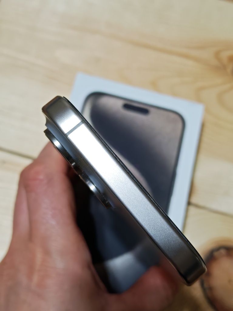 iPhone 15 Pro Max 256 gb akb 98