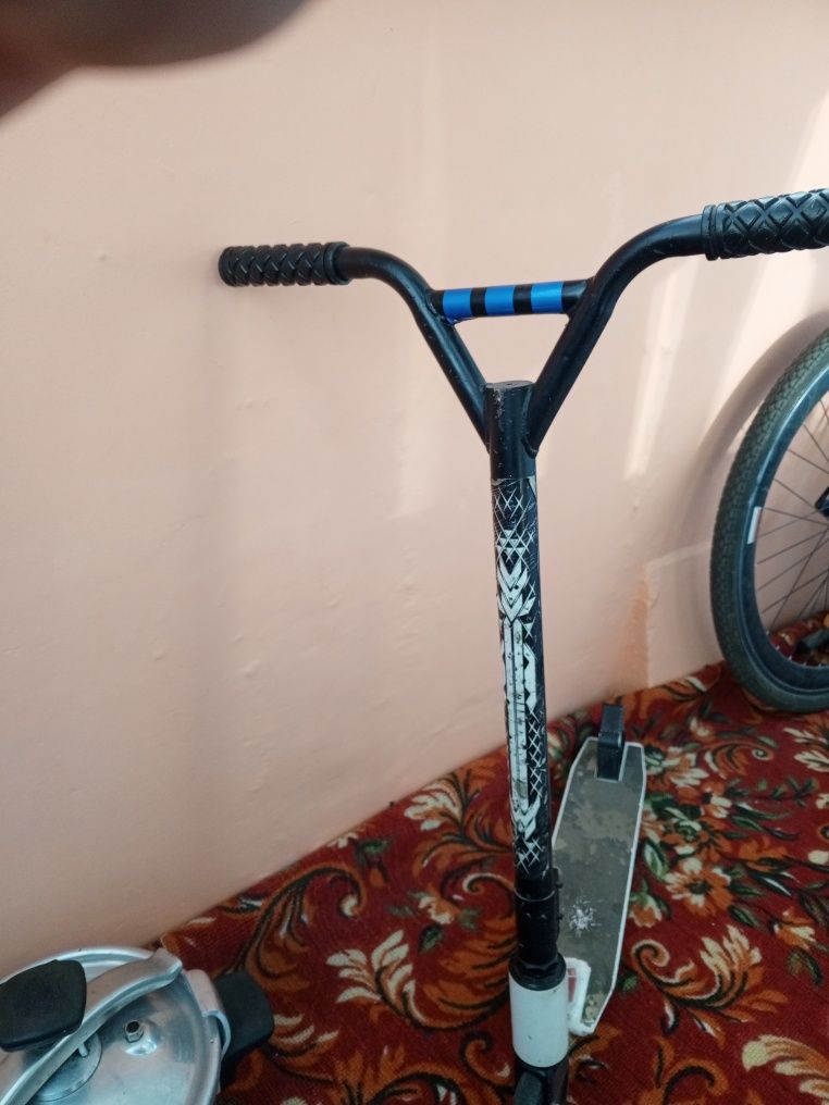 Продам трюковой самокат