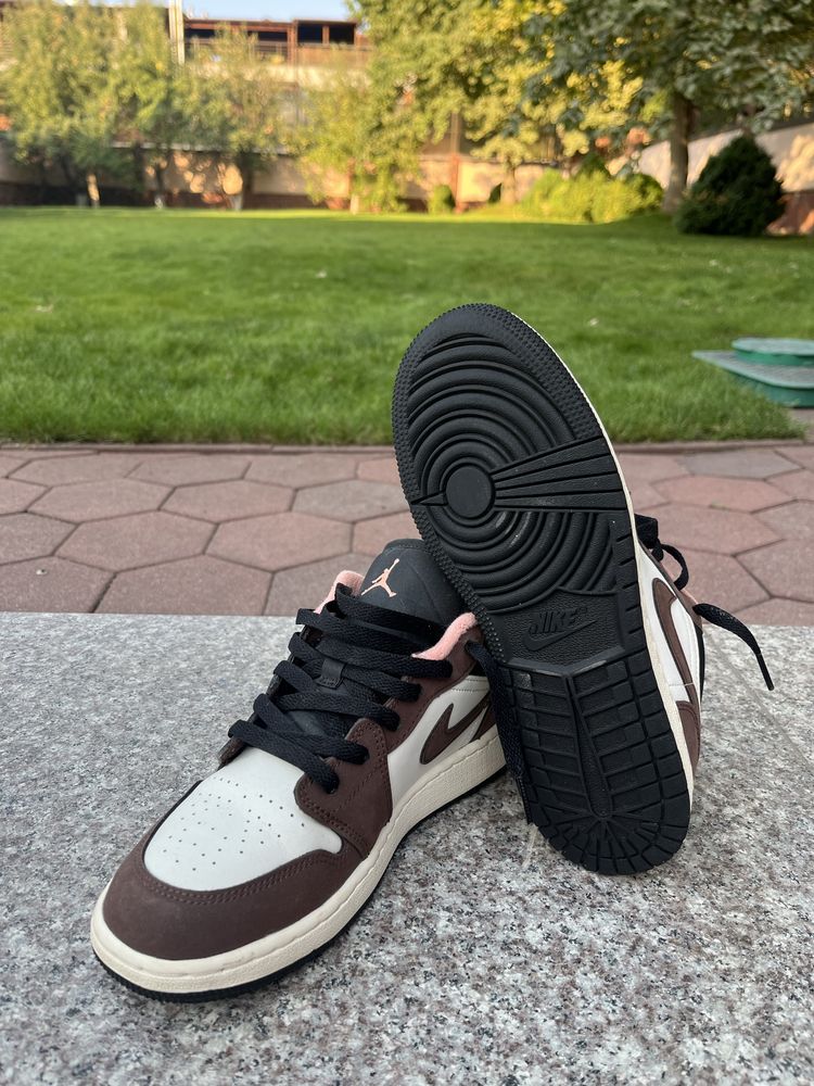 Продам кроссовки Jordan 1 Low