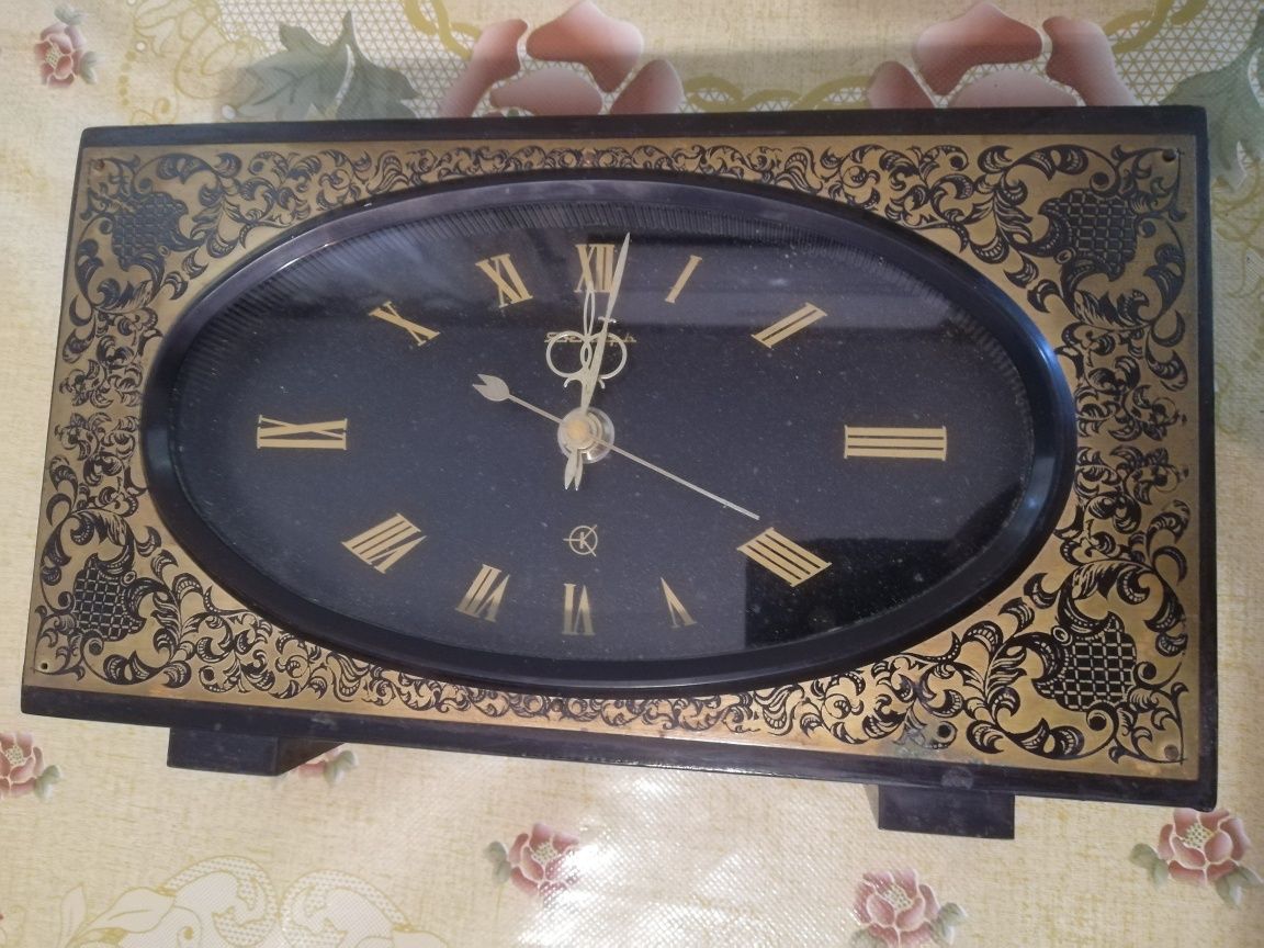 Продаются часы будильник, Витязь, 5000т