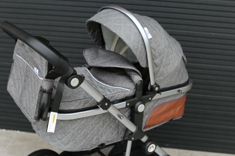 Продам универсальную 2 в 1 коляску «Ining baby”