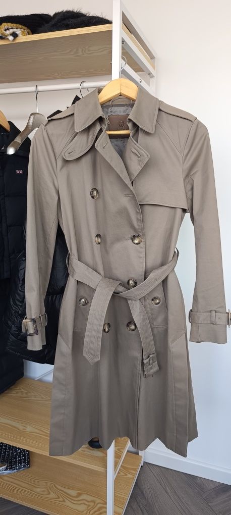 Продам плащ Massimo Dutti