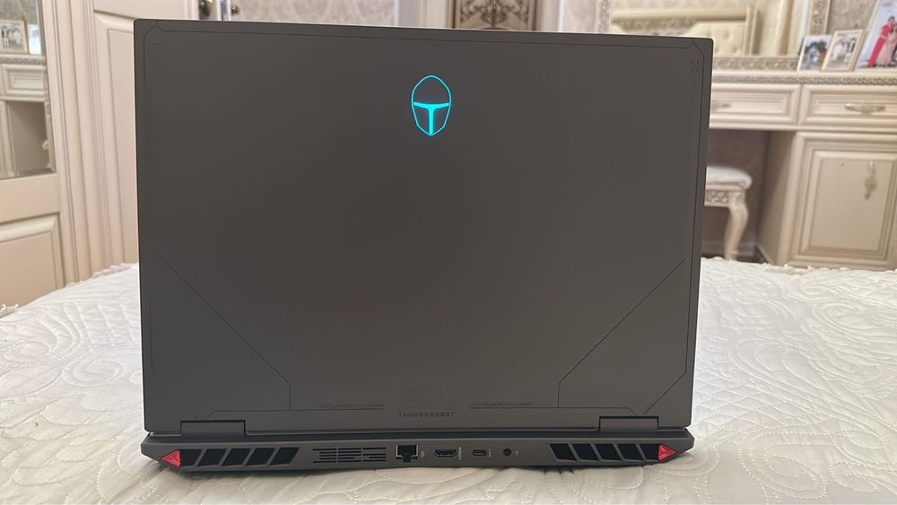 Продам игровой Ноутбук ThundeRobot Gravity 16 Pro 16