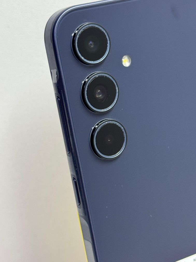 Продам Samsung А35 128г 5G