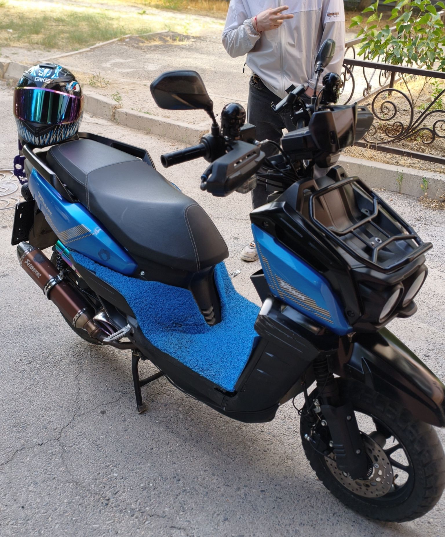 Скутер Tank 180cc