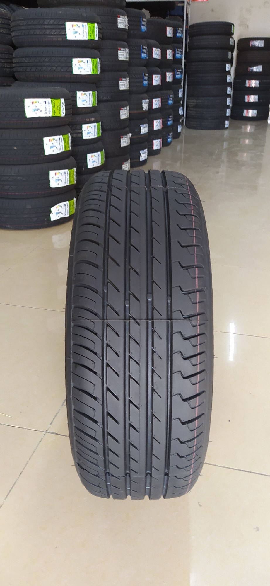 215/60R17. Triangle. TR918