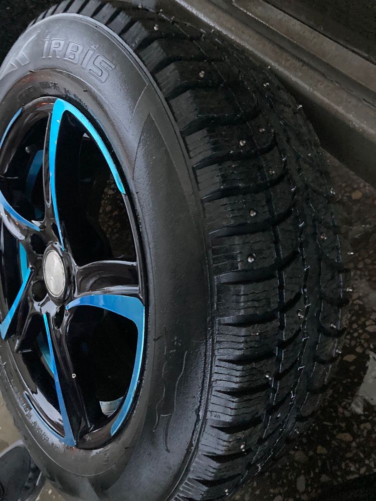 Автошины с титановыми дисками